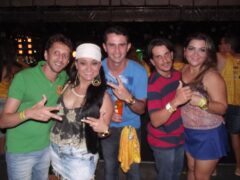 Oktober 10 Anos